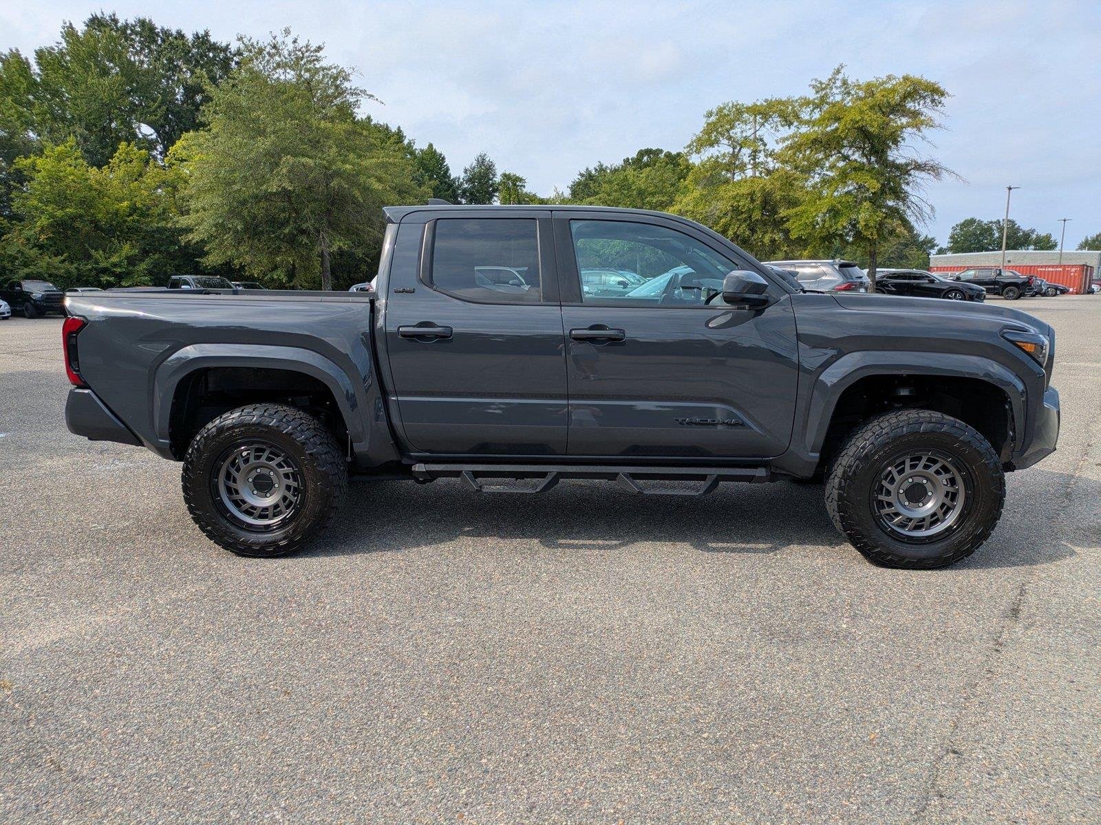 Used 2024 Underground Toyota SR5 image 3