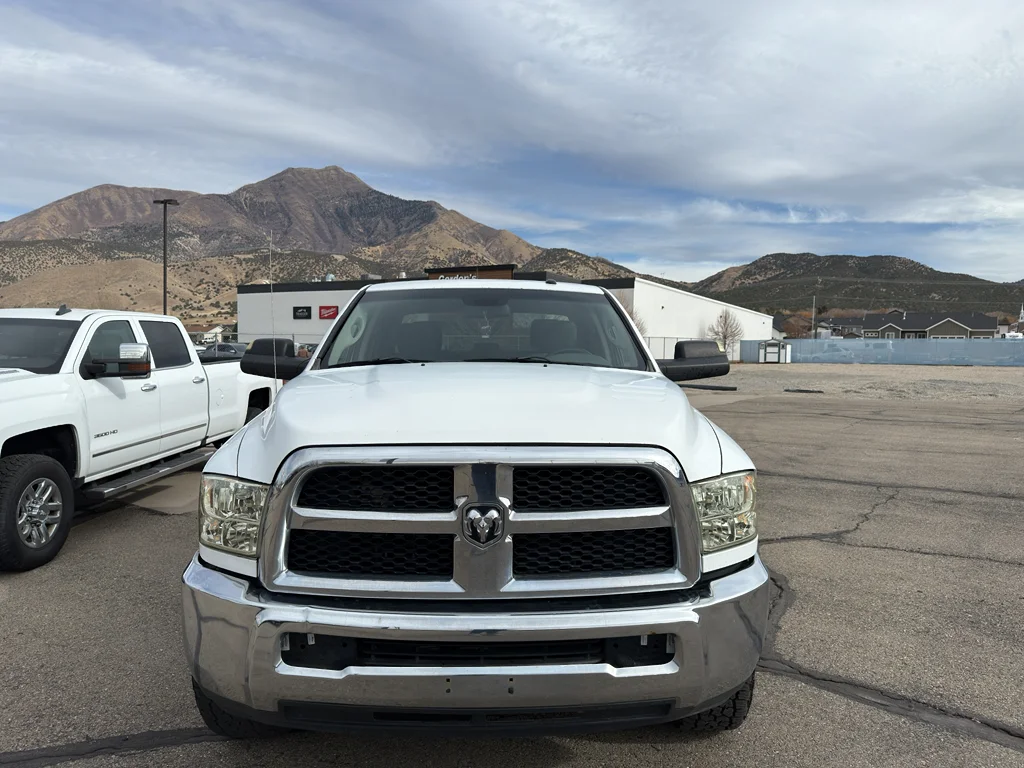 Used 2015 Bright White Clearcoat Ram Tradesman image 34