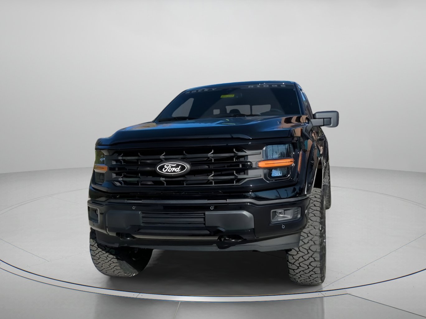 New 2026 Agate Black Metallic Ford XLT image 4