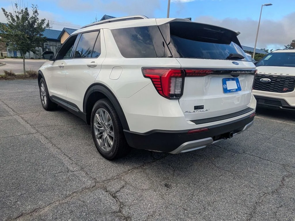 New 2026 Star White Metallic Tri-Coat Ford Platinum image 6
