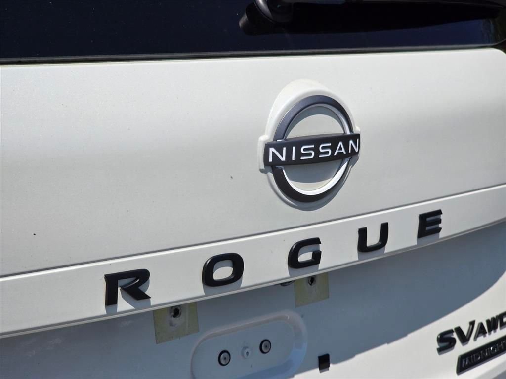 Used 2023 White Nissan SV image 13