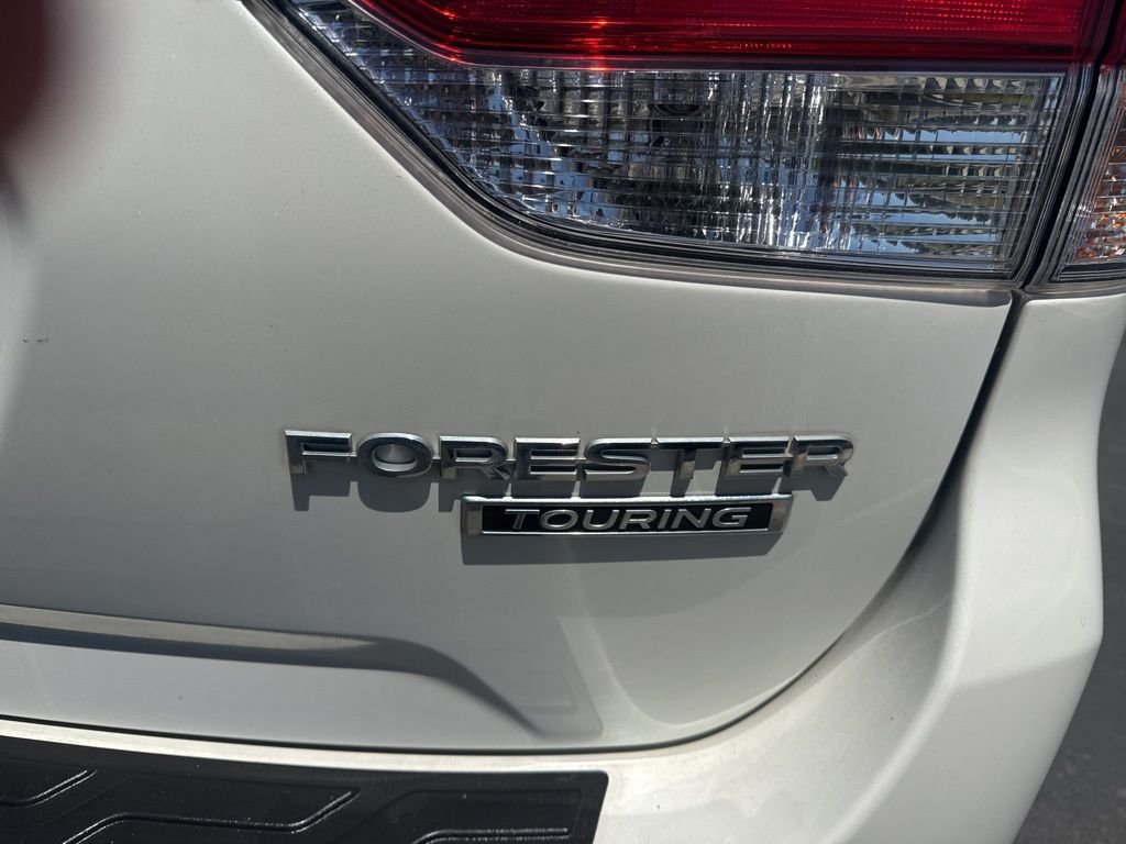 Used 2019 Crystal White Pearl Subaru Touring image 4