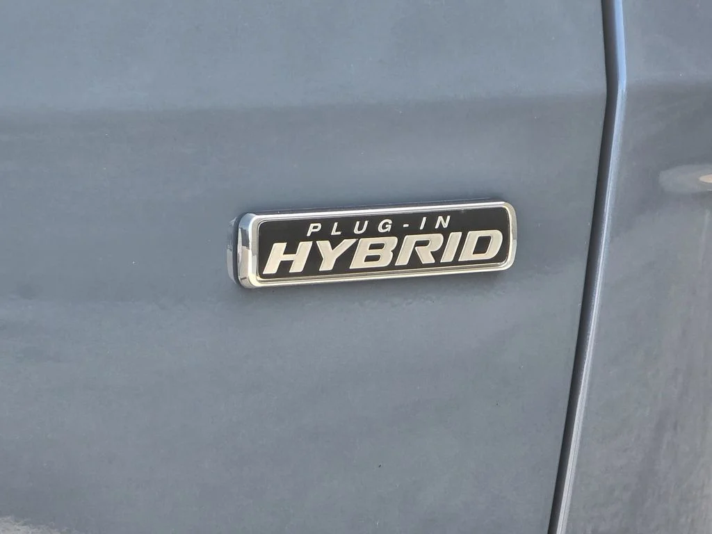 Used 2025 Blue Ford Base image 33