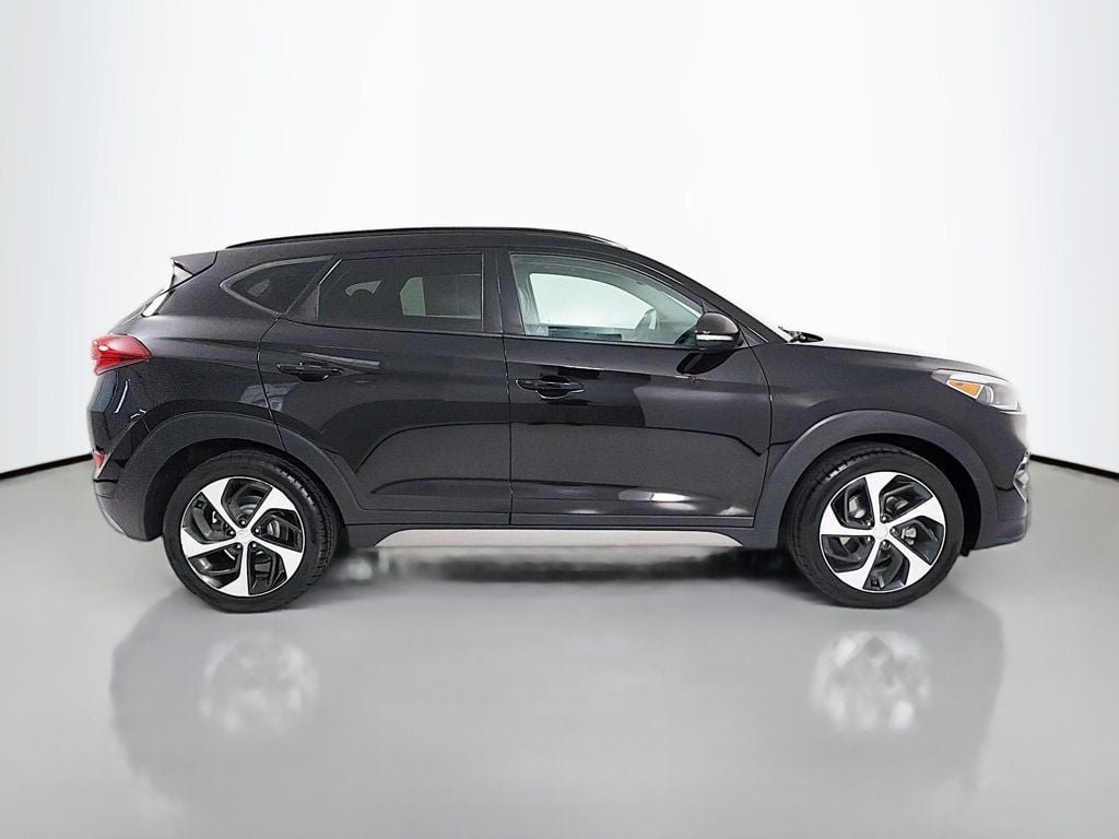 Used 2018 Black Noir Pearl Hyundai Value AWD image 8