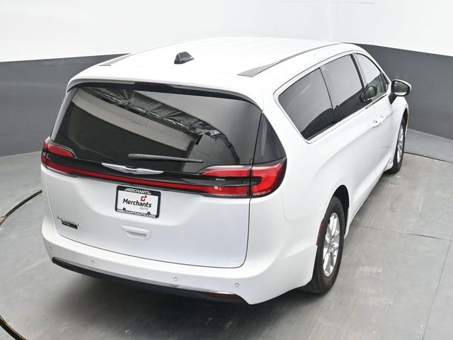 Used 2023 White Chrysler Touring L image 21