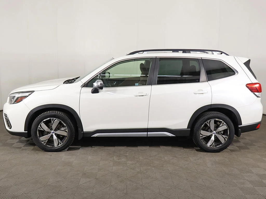 Used 2021 White Subaru Touring image 22