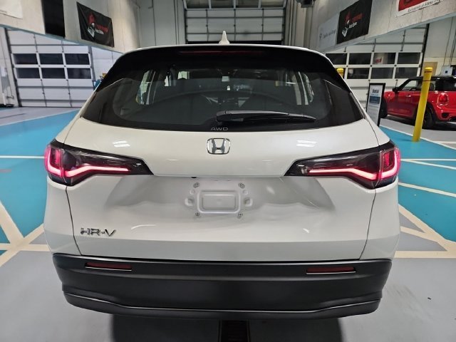 Certified Used 2024 Platinum White Honda LX image 5