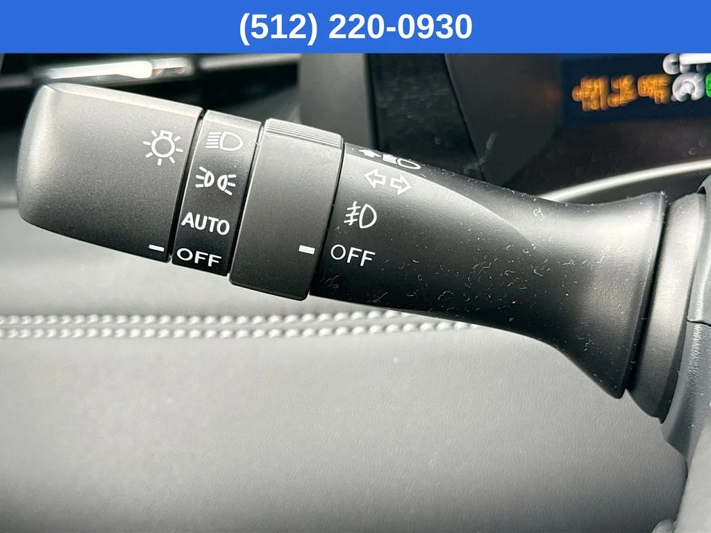 New 2026 ICE SILVER METALLIC Subaru Touring image 13
