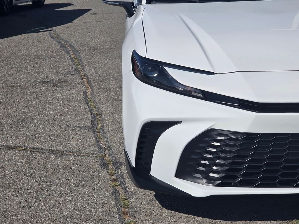 Used 2025 White Toyota SE image 3