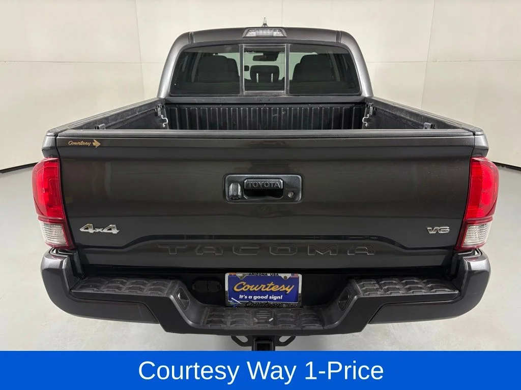 Used 2018 Gray Toyota SR image 9