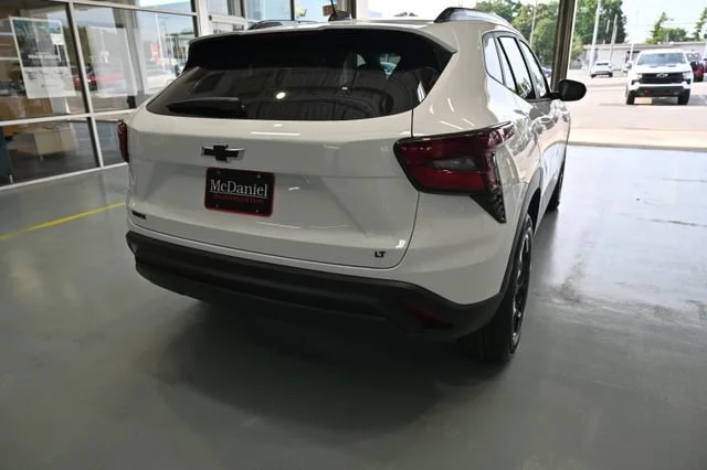 2026 Chevrolet Trax LT - Photo 5