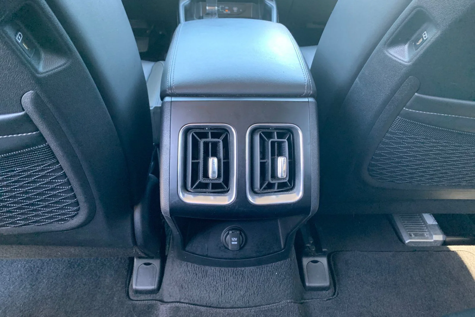 Used 2024 White Kia S image 16