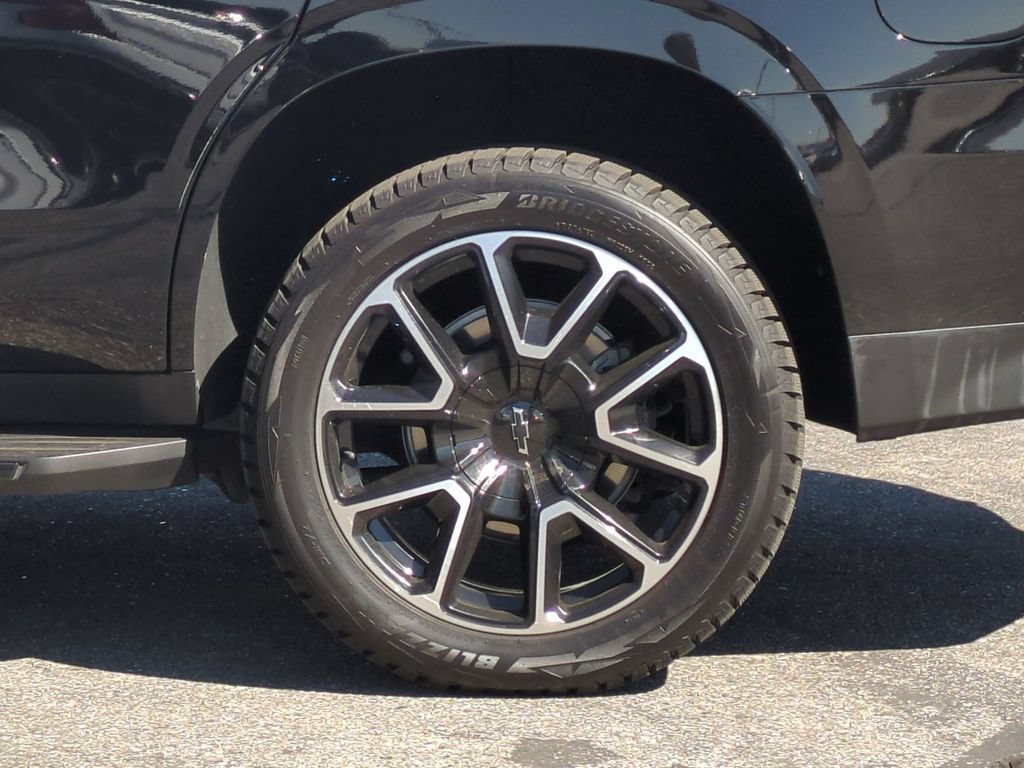 Used 2021 BLACK Chevrolet RST image 40