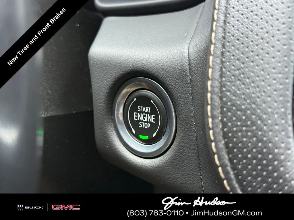 Used 2021 White GMC SLT image 32