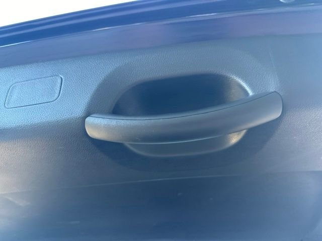 Used 2026 Blue Kia LXS image 18