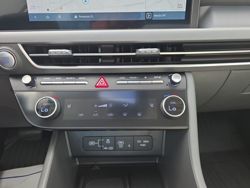 Used 2025 Aero Silver Hyundai SEL Convenience image 26