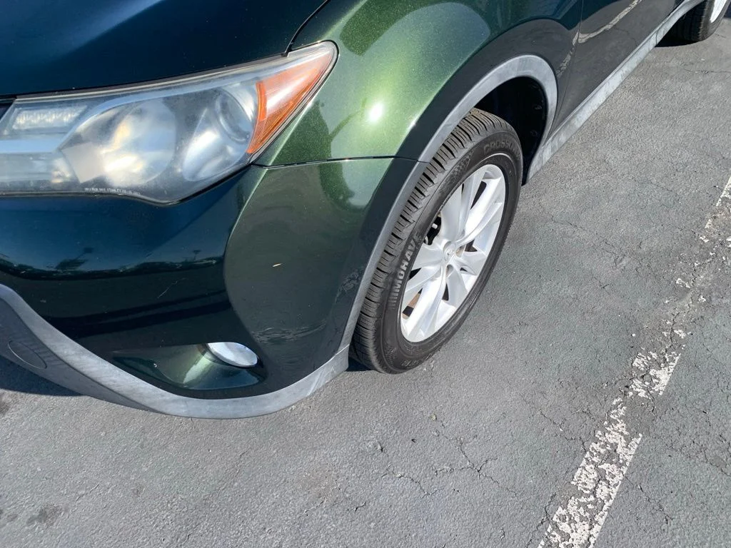 Used 2013 Green Toyota Limited image 2
