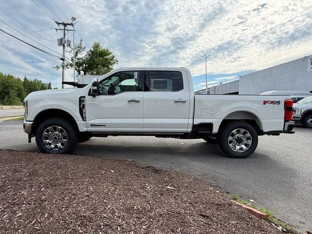 New 2026 Star White Metallic Tri-Coat Ford Lariat image 4