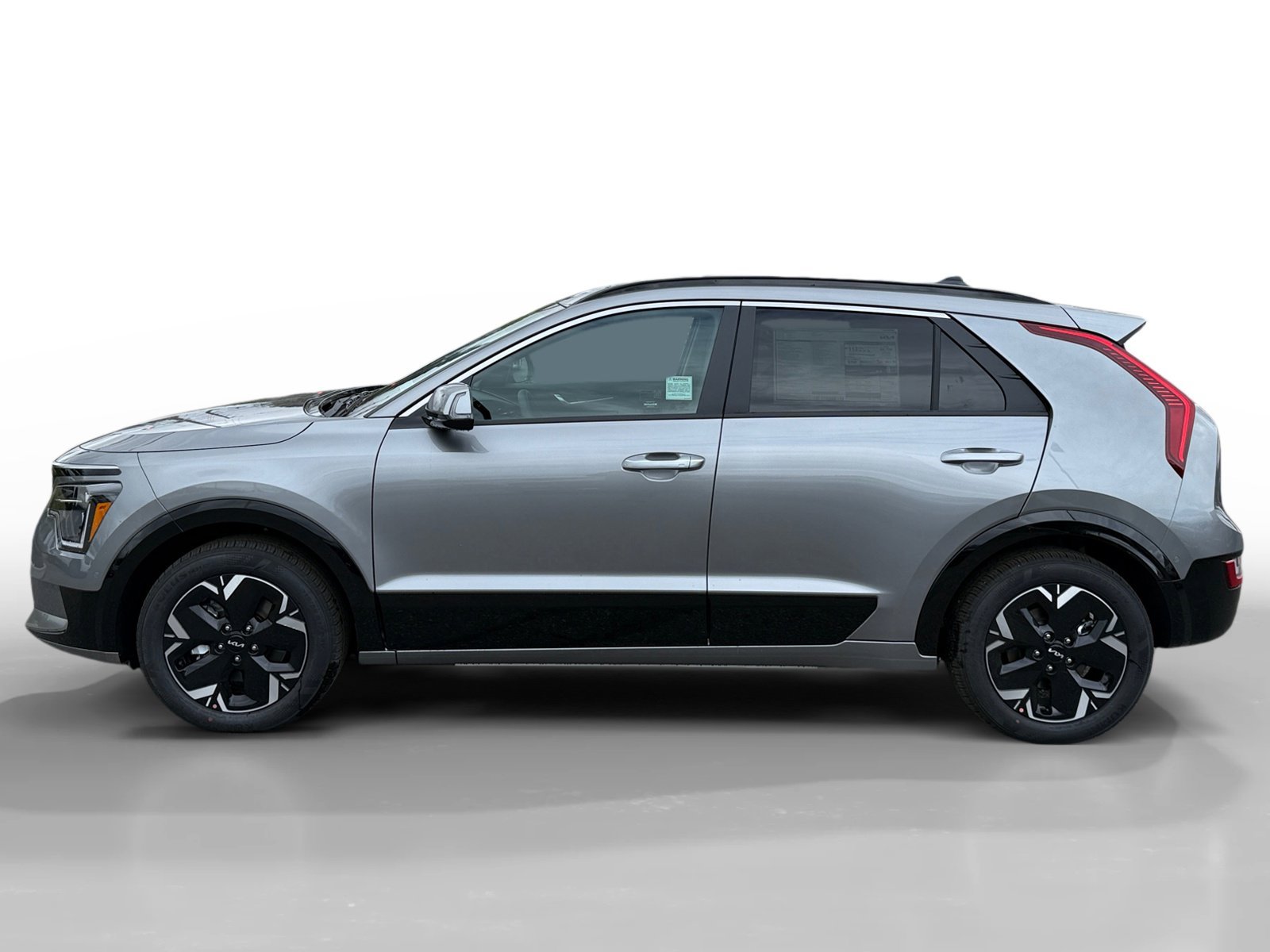 New 2026 Steel Gray Kia Wave image 2
