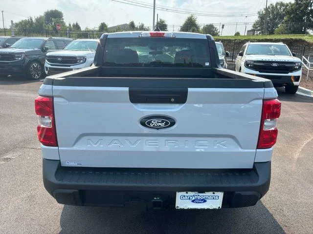 New 2026 Space White Metallic Ford XLT image 4