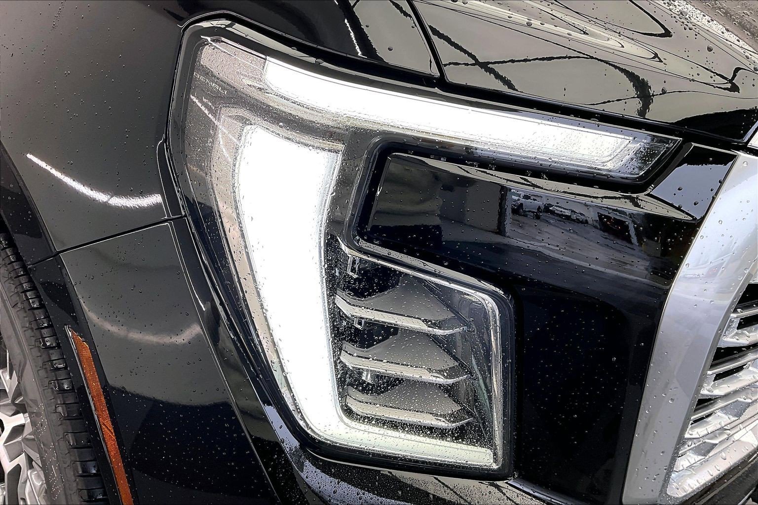 2026 GMC Yukon XL Denali - Photo 15
