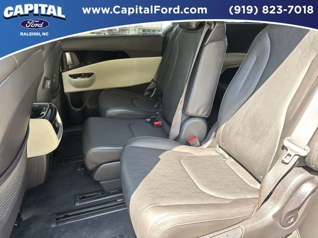 Used 2024 Black Kia EX image 18