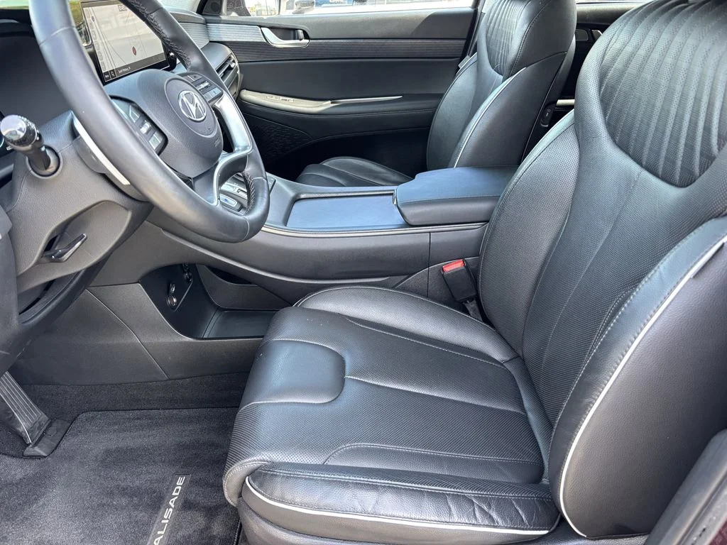 Used 2023 Red Hyundai Limited image 12