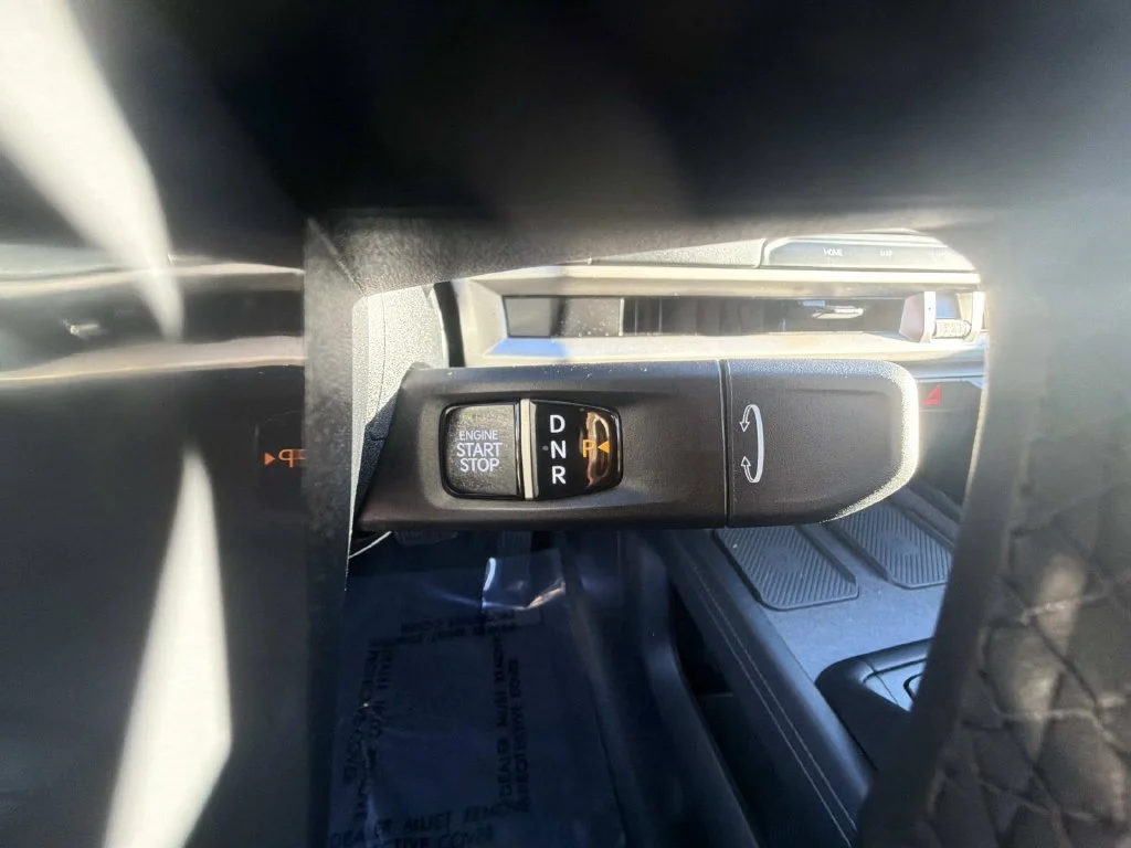 Used 2027 Black Kia S image 24