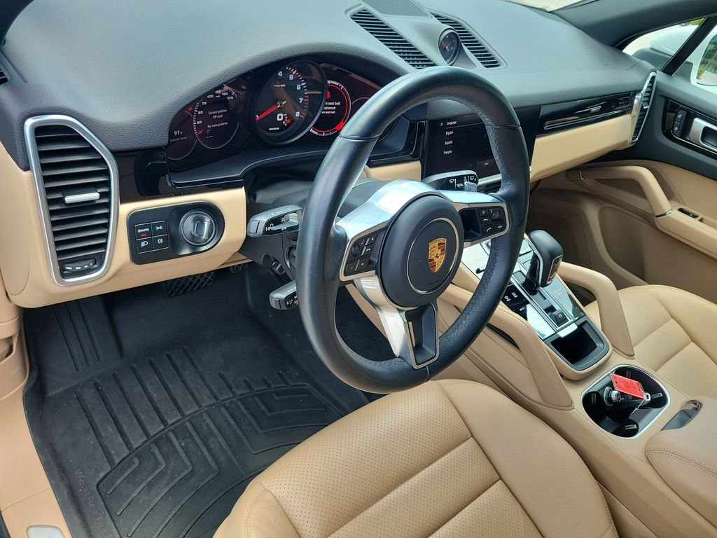 Used 2022 White Porsche Base image 25