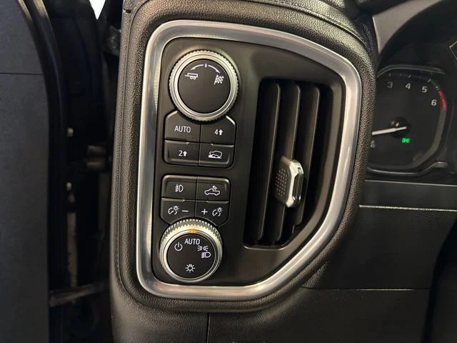 Used 2019  GMC Elevation image 22