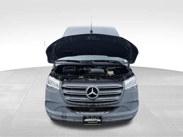 2022 Mercedes-Benz Sprinter Cargo Van Base - Photo 9