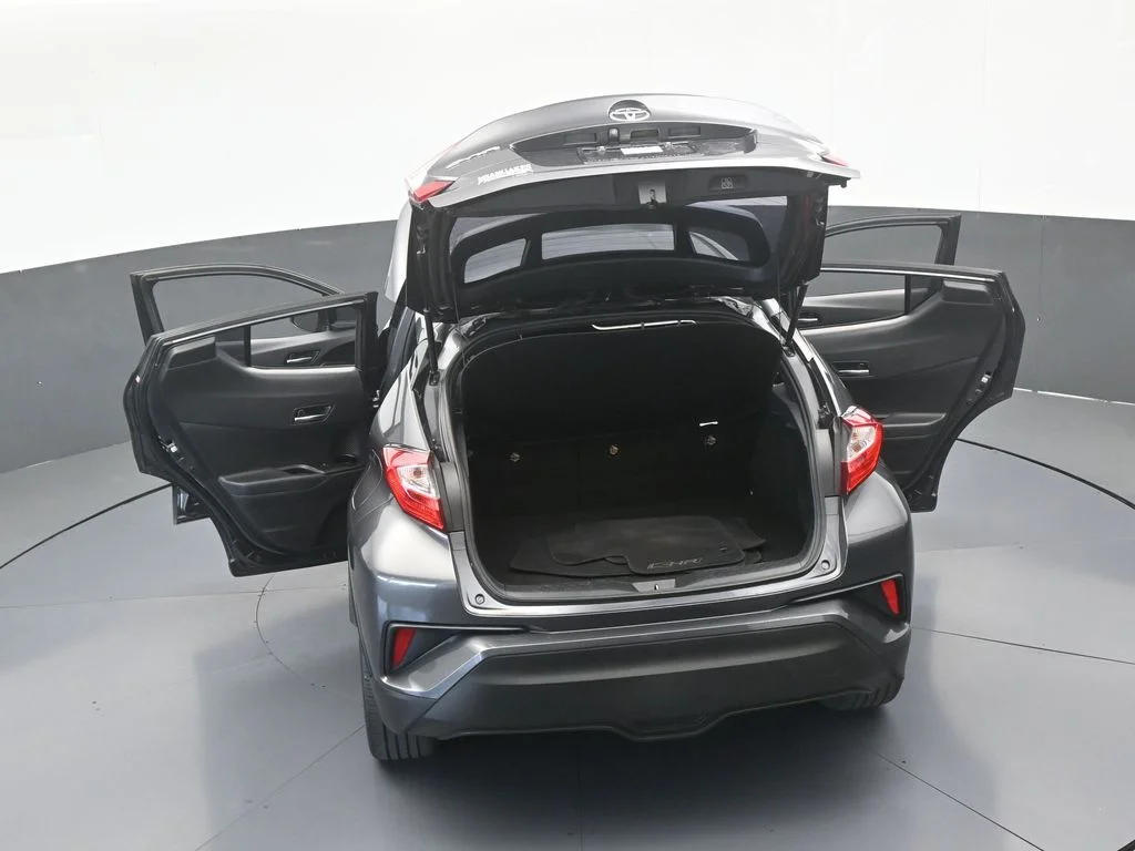 Used 2019 Magnetic Gray Metallic Toyota XLE image 58