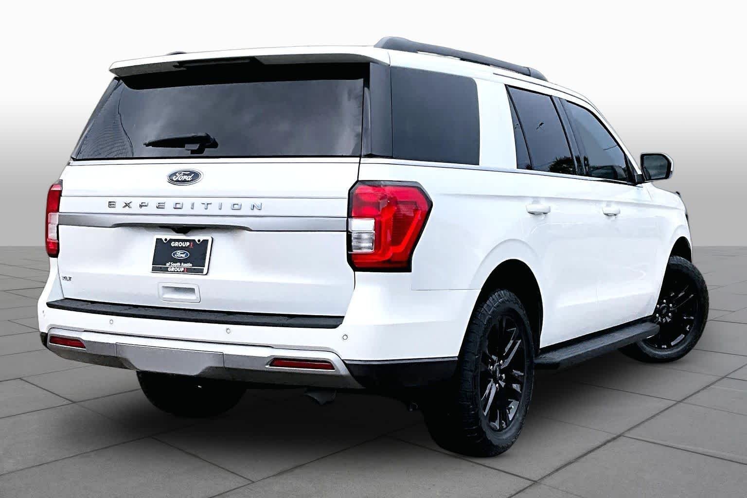 Used 2024 Star White Metallic Tri-Coat Ford XLT image 13