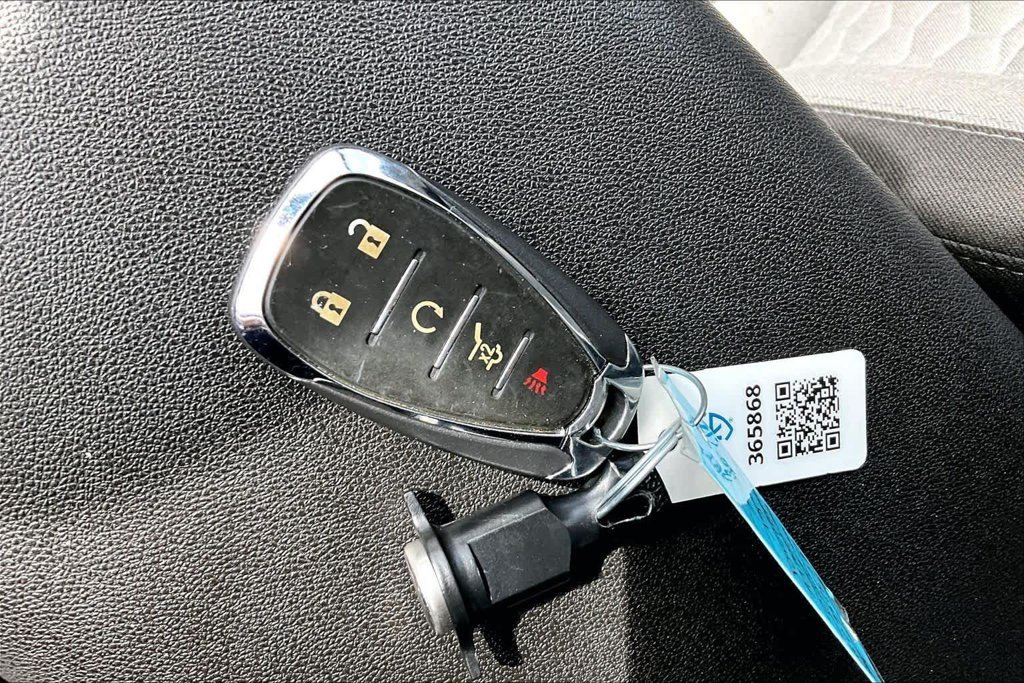 Used 2020 Blue Chevrolet LT image 15