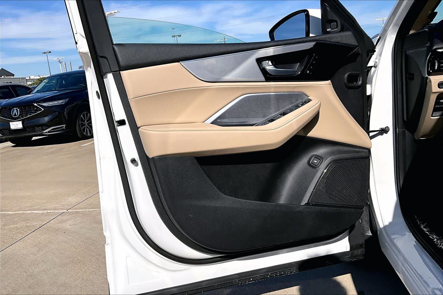 New 2026 Platinum White Pearl Acura w/Technology Package image 10