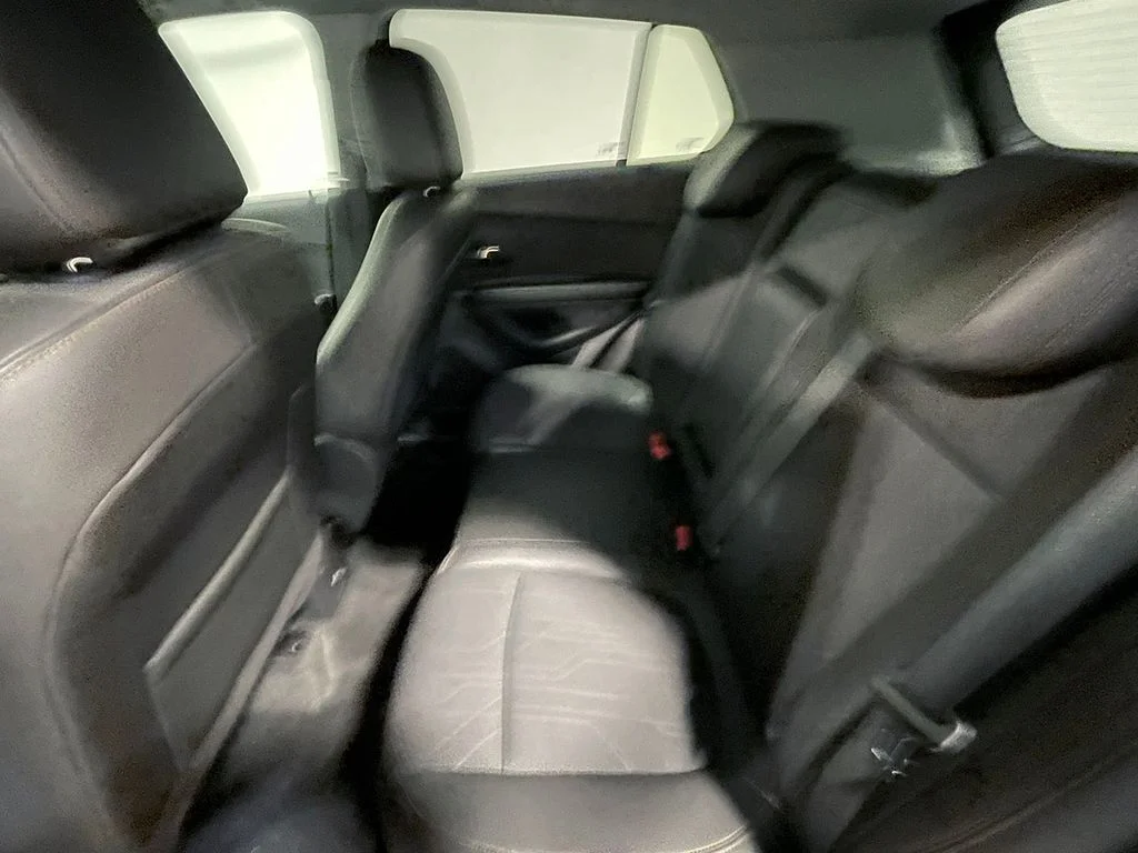 Used 2021 Gray Chevrolet LT image 17