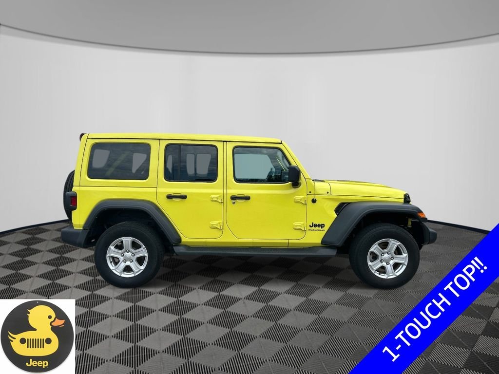 Used 2023  Jeep Sport S image 6