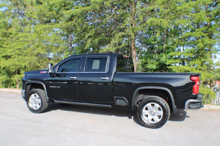Used 2020 BLACK Chevrolet LTZ image 3