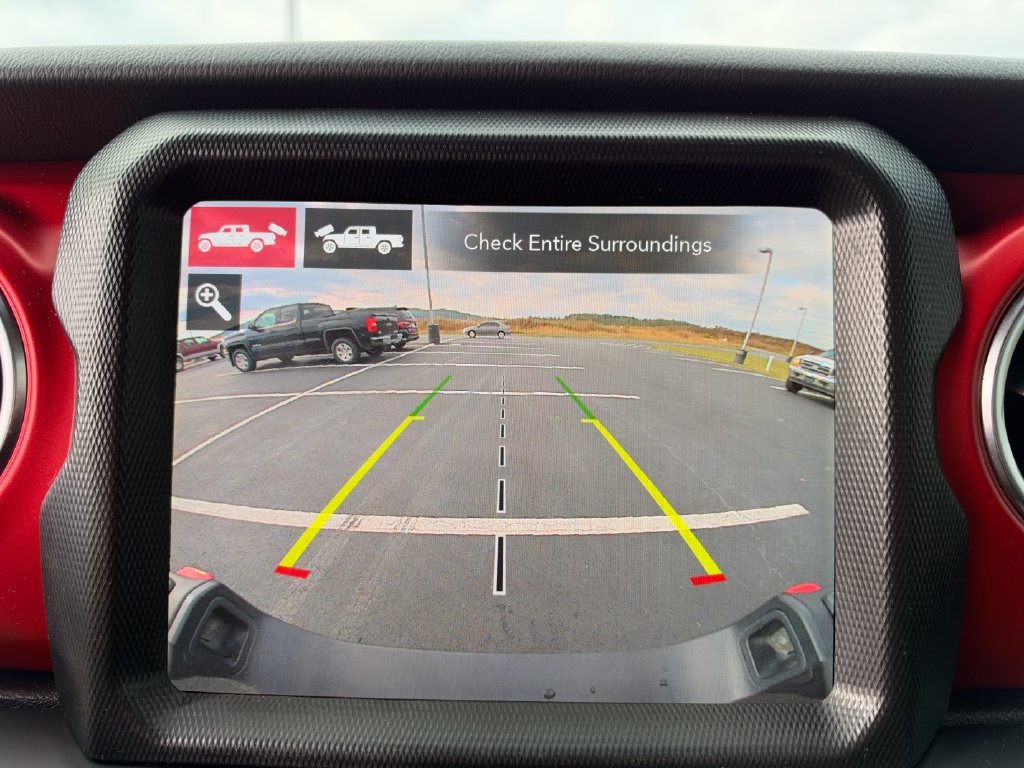Used 2023 Gray Jeep Rubicon image 14