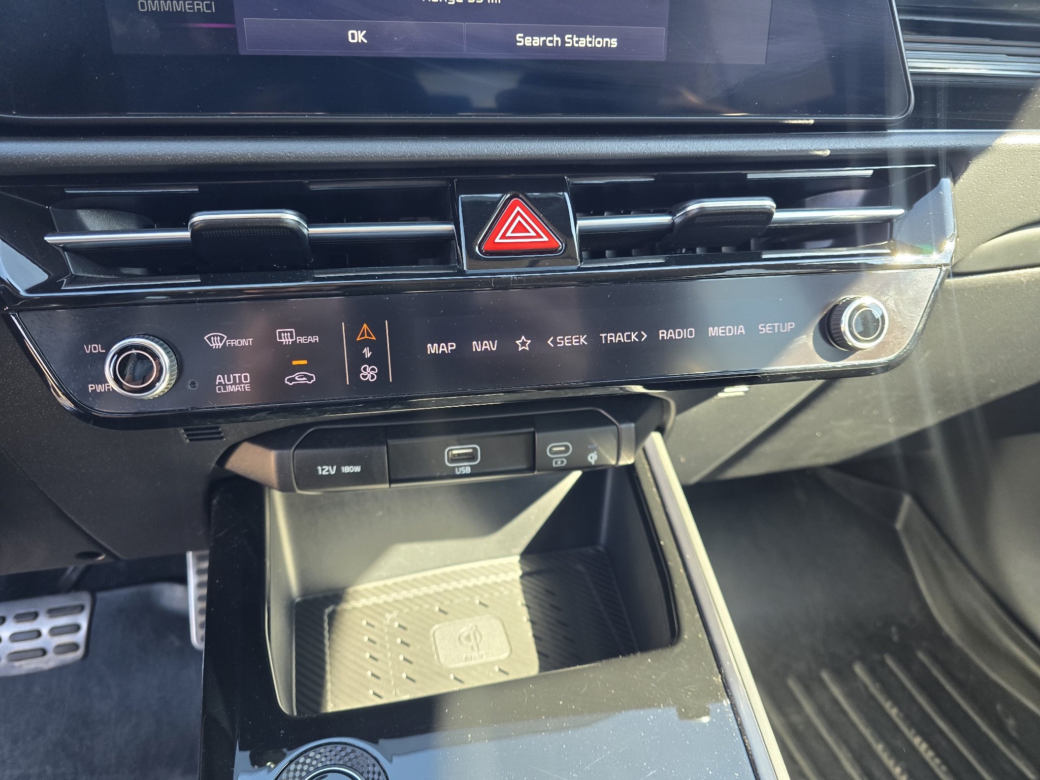 Used 2023 Steel Gray Kia Wave image 19