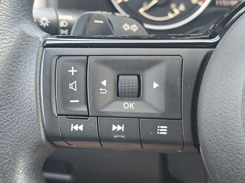 2021 Nissan Rogue SV - Photo 30