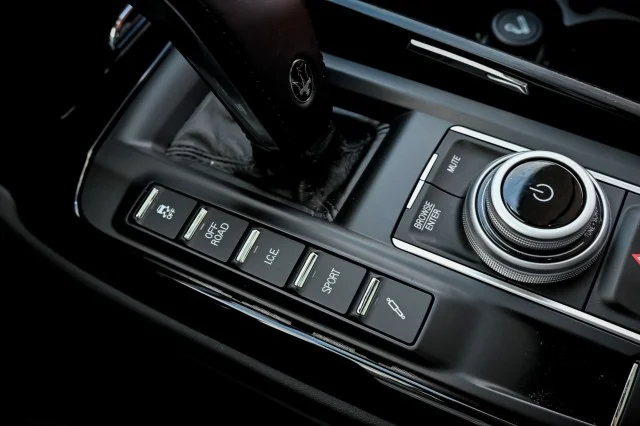 Used 2022 GRAY Maserati Modena image 43