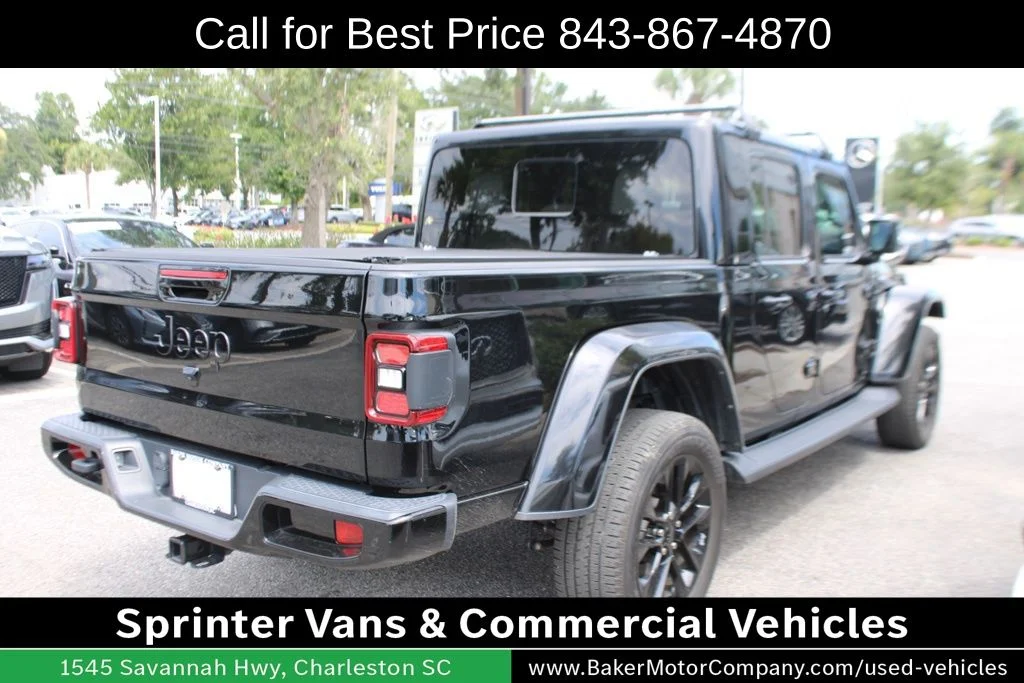 Used 2021 Black Clearcoat Jeep Overland image 8