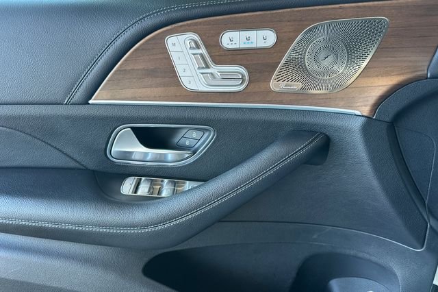 Used 2022  Mercedes-Benz GLS 450 image 10