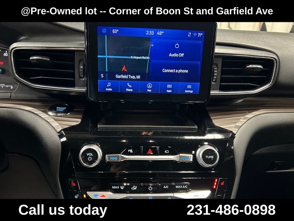 Used 2023 Silver Ford Limited image 19