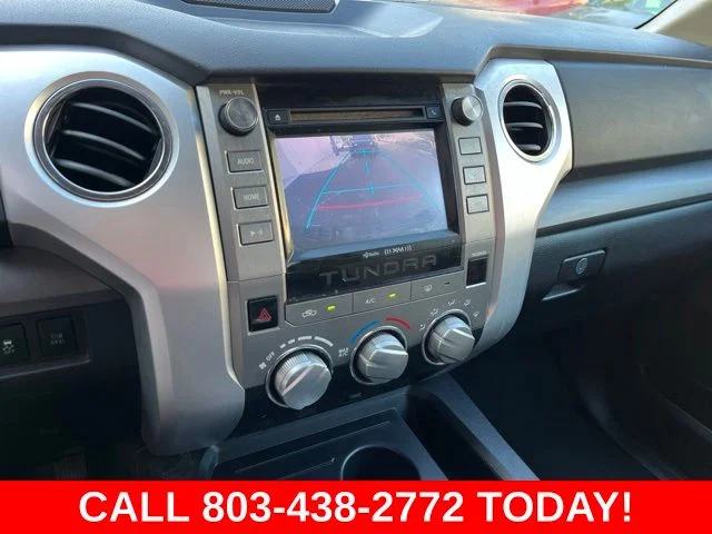 Used 2015 Blue Toyota SR5 image 23