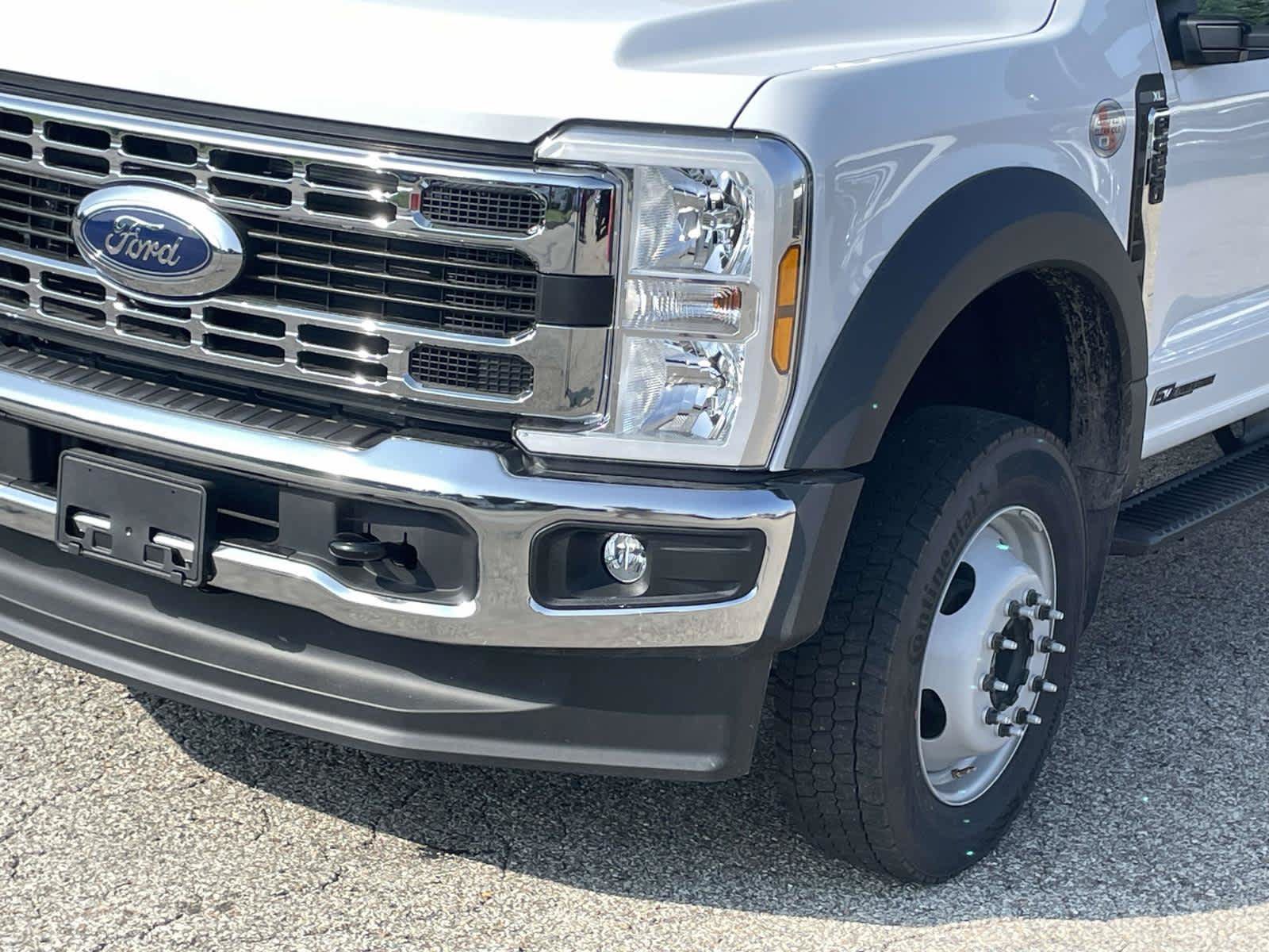 New 2026 Oxford White Ford  image 13
