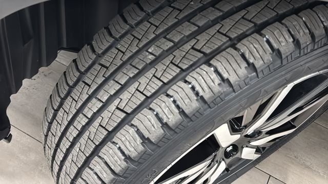 Used 2022 Gray Honda Touring image 31