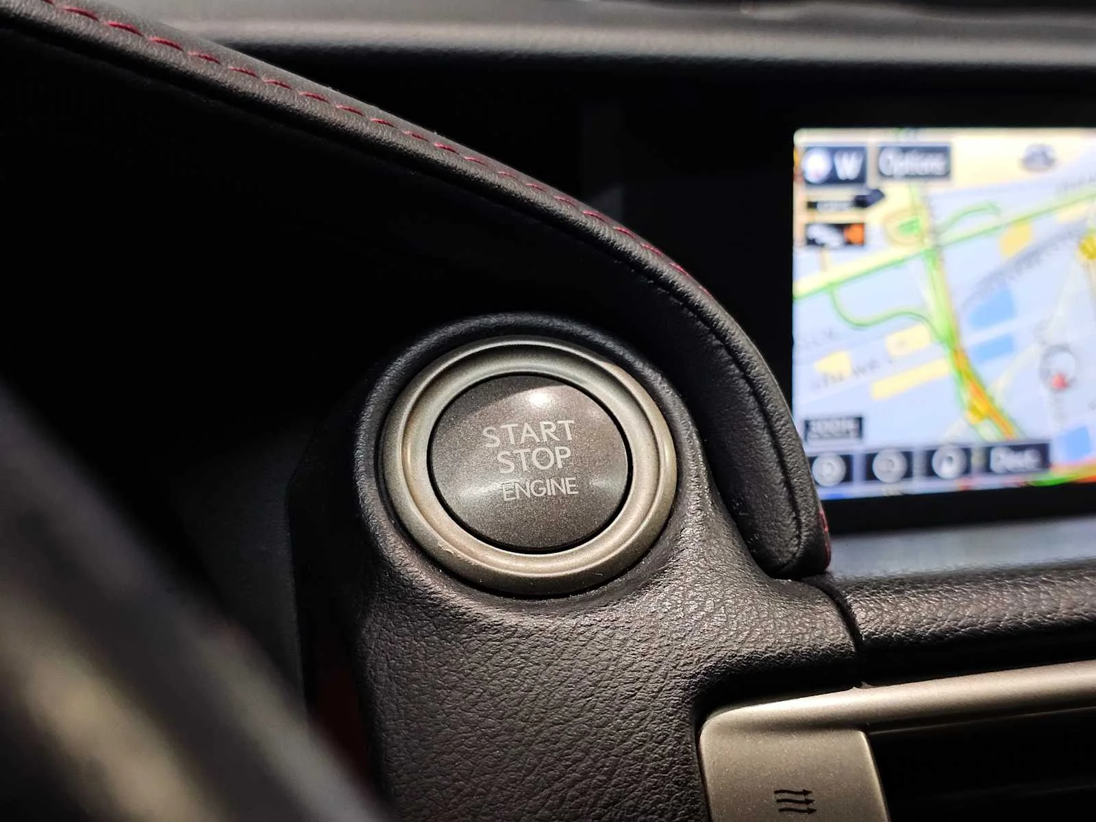 Used 2015 Ultra White Lexus 350 image 17