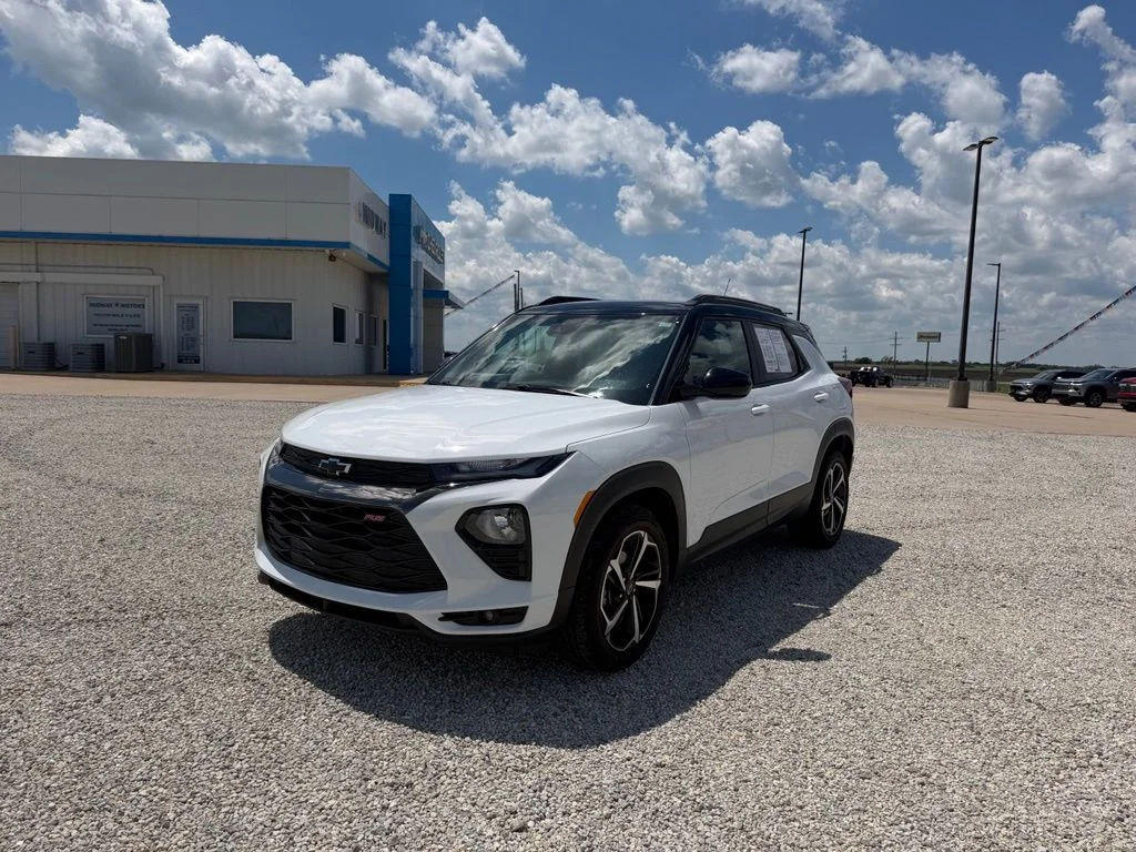 Used 2023 White Chevrolet RS image 7